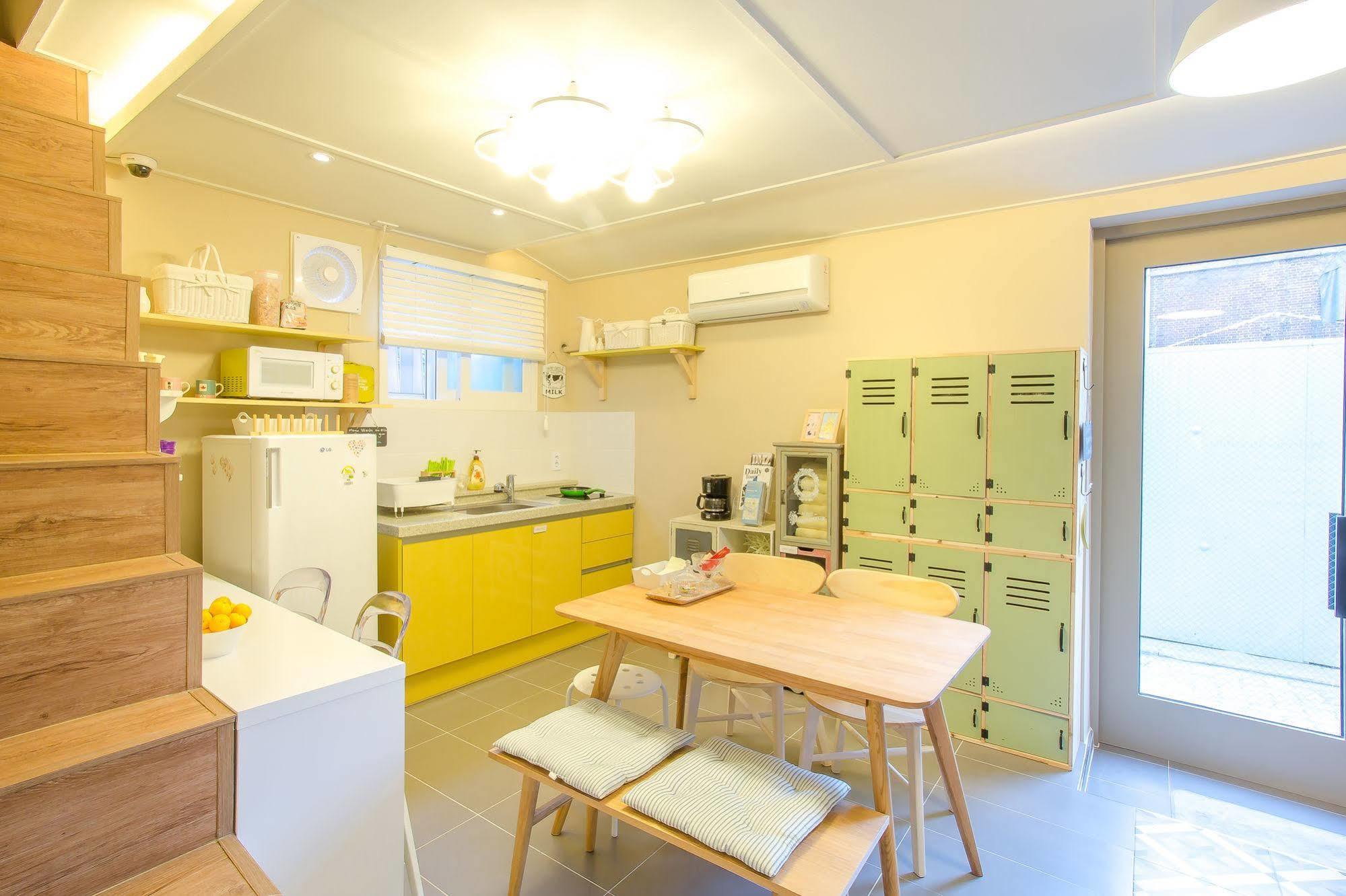 Hostel Vanilla 1 Dongdaemun Сеул Екстер'єр фото