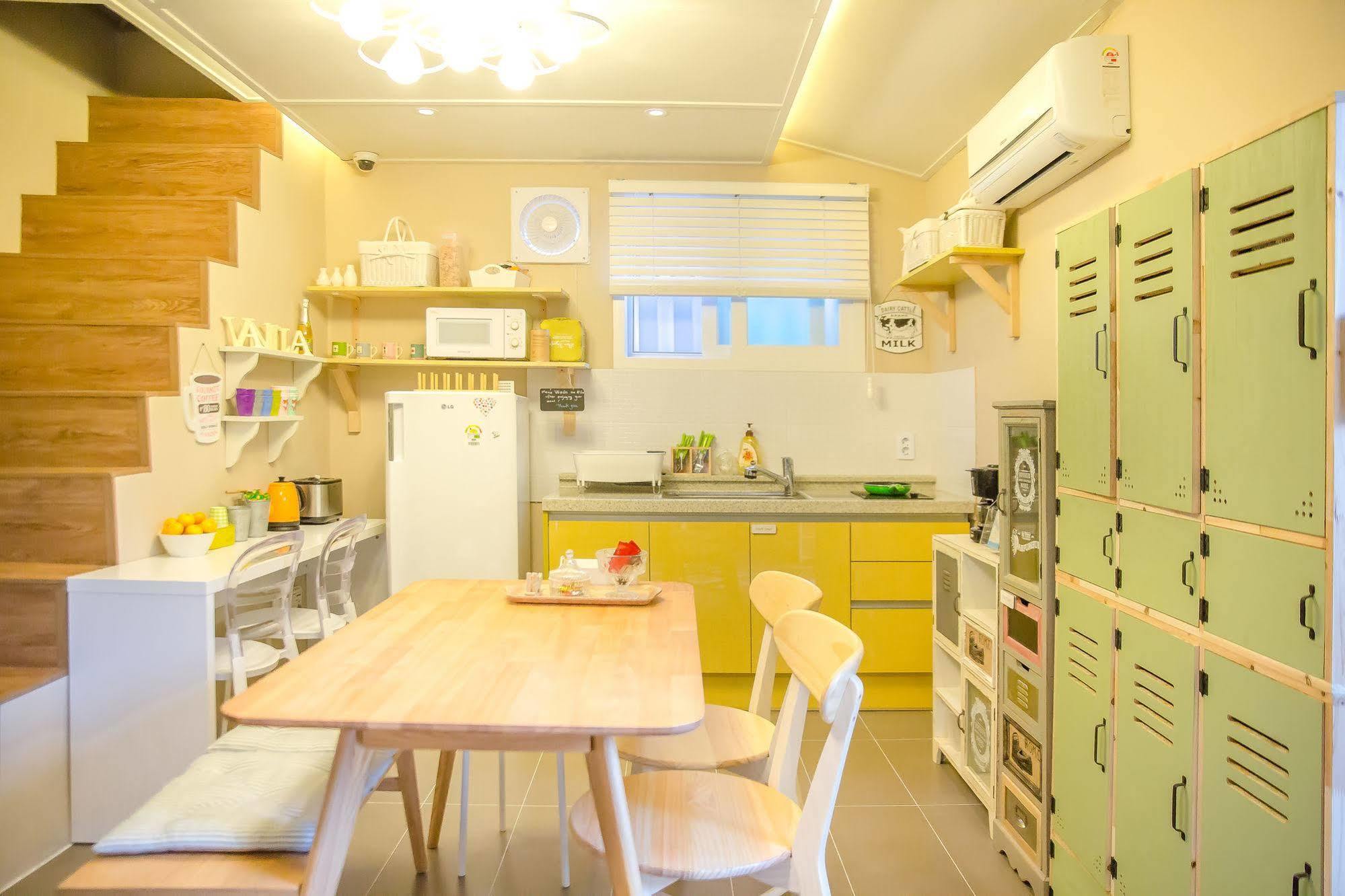 Hostel Vanilla 1 Dongdaemun Сеул Екстер'єр фото