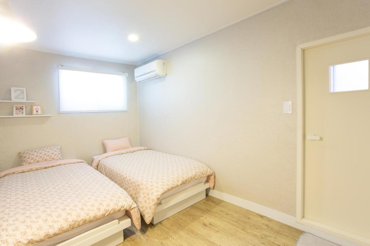 Hostel Vanilla 1 Dongdaemun Сеул Номер фото